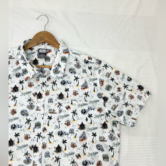 Our Universe Star Wars Vacation Woven Button-Up Hawaiian Shirt - Picture 6 of 13
